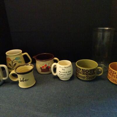 LOT 449. COLLECTION OF MUGS