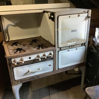 Oriole stove/oven early 1900â€™s
