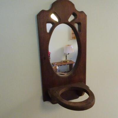 LOT 457. VINTAGE WALL HOME DECOR MIRROR AND PLANT RACK
