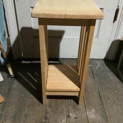 Plant stand light wood and light color/side table