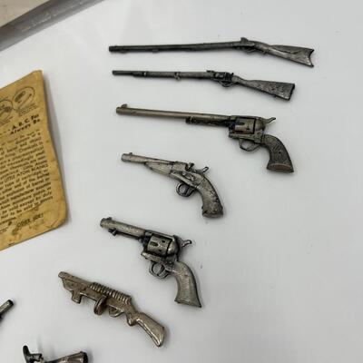 Vintage August 1961 Entire Swift Gun Collection