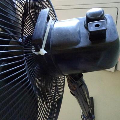 LOT 465 FLOOR FAN