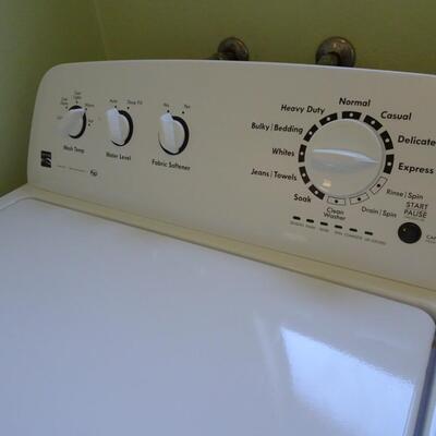 LOT 474. KENMORE WASHING MACHINE SERIES 200