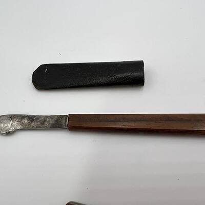 Lot of Vintage and 4 Antique Pocket Knives and Razor