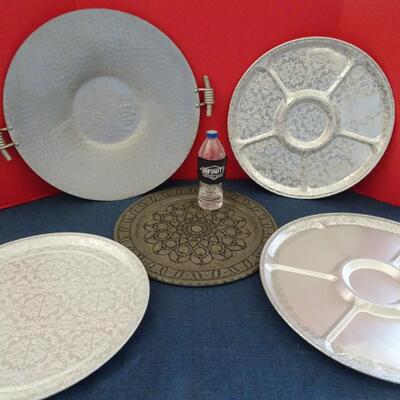 LOT 472. PLATTERS AND SERVING TRAYS