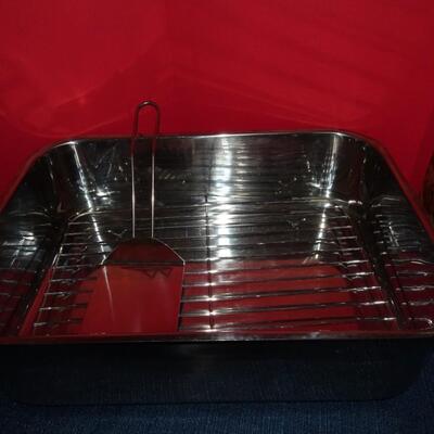 LOT 487. KITCHEN ITEMS