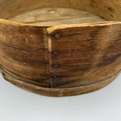 Antique Circa 1910 Wood Handmade Cheese Box with Lid