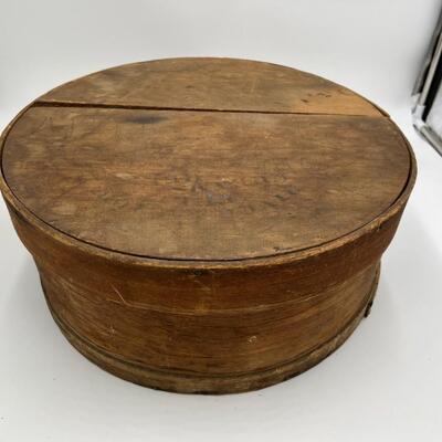 Antique Circa 1910 Wood Handmade Cheese Box with Lid