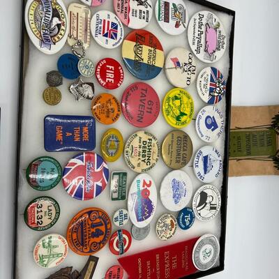 Large Lot of Seattle and Washington Related Buttons and Ephemera