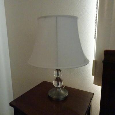 LOT 512. TABLE LAMP