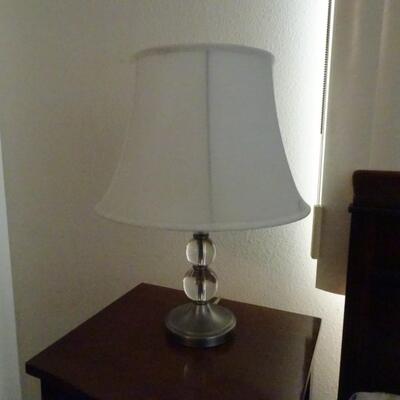 LOT 512. TABLE LAMP