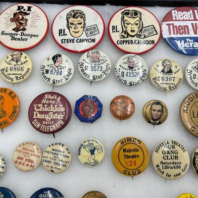 Large Lot of Vintage and Antique Buttons and Pins Related to Books, Comics, Cartoons, TV and Movies