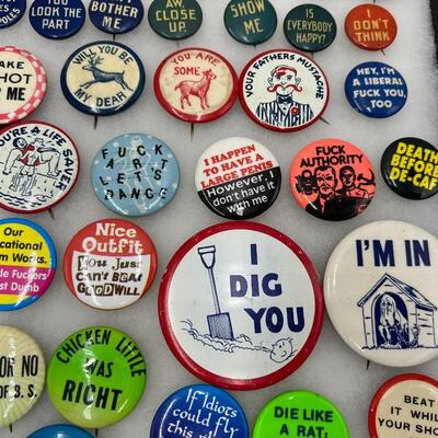 Large Lot of Vintage and Antique Buttons and Pins Related to Books, Comics, Cartoons, TV and Movies