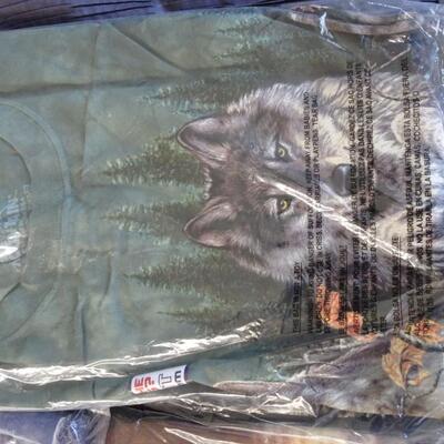 LOT 525.      FIVE XXL MENS T SHIRTS STILL IN PACKAGE
