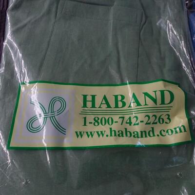 LOT 528. 2  XL SWEAT PANTS SHORTS  AND 2 SHORTS  STILL IN PACKAGE