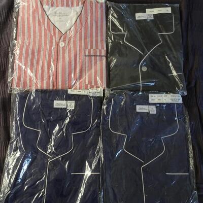 LOT 530.   FOUR SETS OF XL MENS PAJAMAS STILL IN PACKAGE