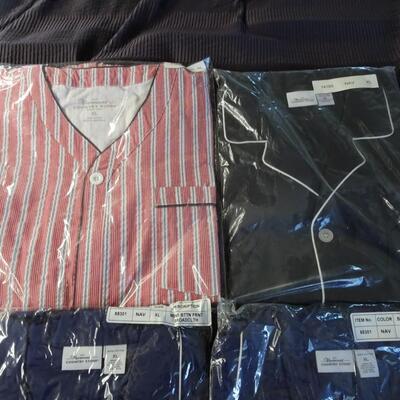 LOT 530.   FOUR SETS OF XL MENS PAJAMAS STILL IN PACKAGE