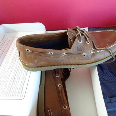 LOT 535. 3 PAIR OF SPERRY TOP SIDERS