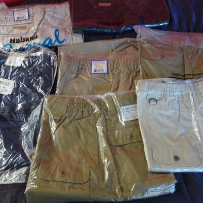 LOT 538. SEVEN SETS OF MENS SHORTS STILL IN PACKAGE