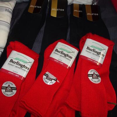 LOT 540. COLLECTION OF MENS SOCKS AND BRIEFS NEW IN PACKAGE