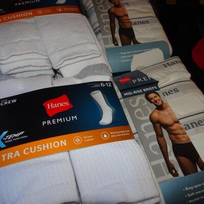 LOT 540. COLLECTION OF MENS SOCKS AND BRIEFS NEW IN PACKAGE