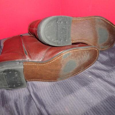 LOT 550. THREE PAIR OF MENS BOOTS SIZE 10.5