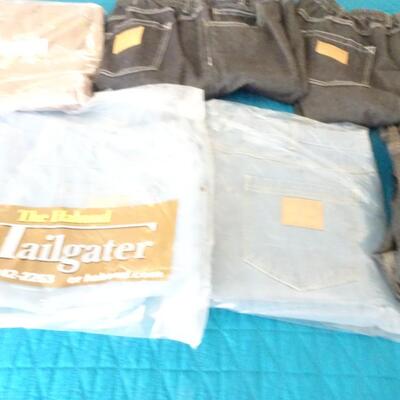 LOT 558.   SIX MENS JEANS