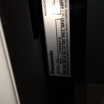 LOT 574. PANASONIC MICROWAVE OVEN