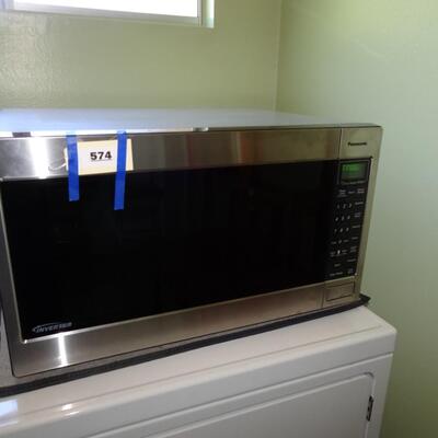 LOT 574. PANASONIC MICROWAVE OVEN