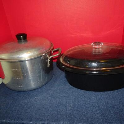 LOT 575. COOKWARE