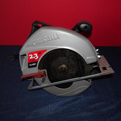 LOT 588. SKIL CIRCULAR SAW 2.3 HP
