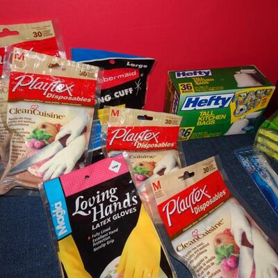 LOT 606. CLEANING SUPPLIES AND TOOTH BRUSHES