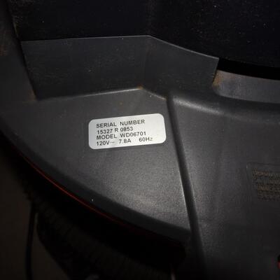 LOT 609. RIGID 6 GALLON SHOP VAC