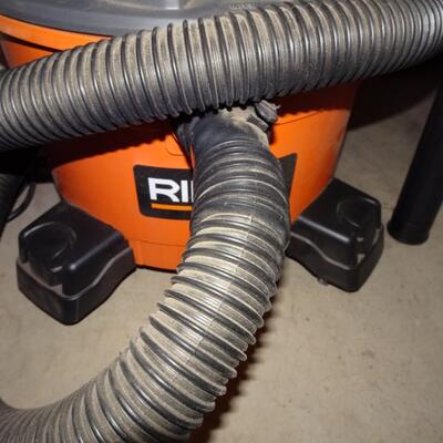 LOT 609. RIGID 6 GALLON SHOP VAC
