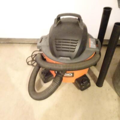LOT 609. RIGID 6 GALLON SHOP VAC