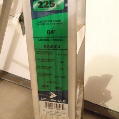 LOT 613. FOUR FOOT LADDER