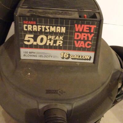 LOT 618. CRAFTSMAN 5.0 HP WET DRY VAC