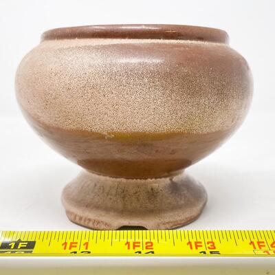 VINTAGE FRANKOMA POTTERY 22S FOOTED PLANTER BOWL