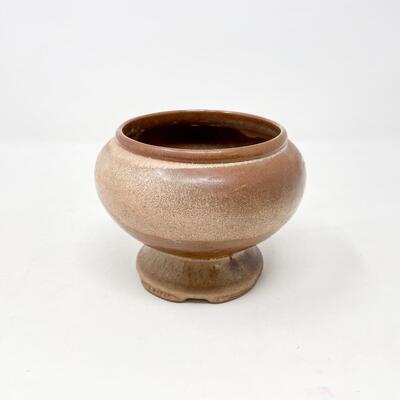 VINTAGE FRANKOMA POTTERY 22S FOOTED PLANTER BOWL