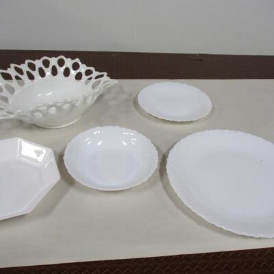 15 Pieces Of Milk Glass Serving Items
