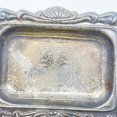VINTAGE SILVER PLATED SALT & PEPPER SHAKER SET - DAMAGED