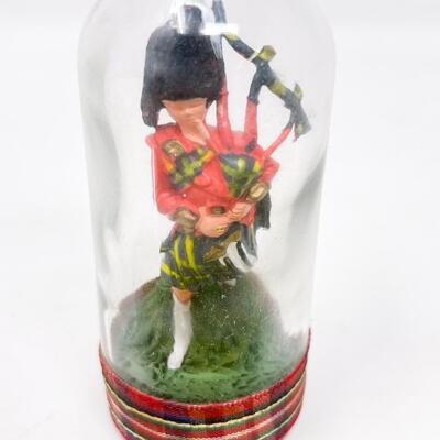 BAGPIPER IN A BOTTLE - MONTEITHS OF GLASGOW