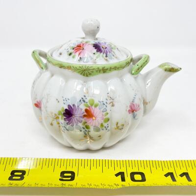 MINI RIBBED FLORAL TEAPOT/CREAMER