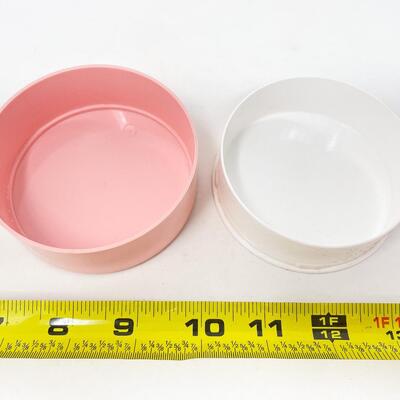 VINTAGE PONDS PINK FACE POWDER CONTAINER