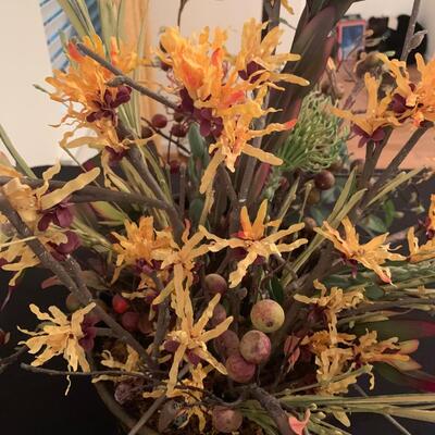 Metal Plant Stand w/ Faux Floral Arrangement in Metal Planter (DR-HS)