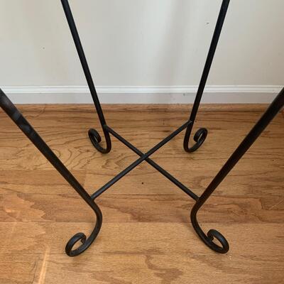 Metal Plant Stand w/ Faux Floral Arrangement in Metal Planter (DR-HS)