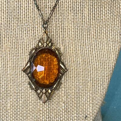 AA  ANTIQUE ART DECO CZECH GLASS AMBER PENDANT NECKLACE