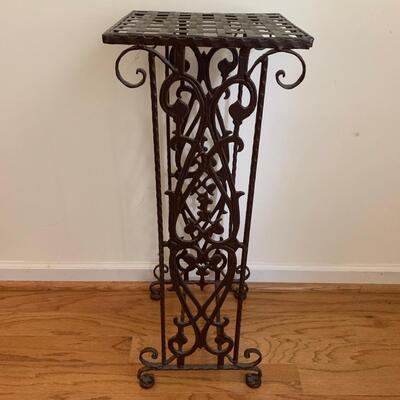 Faux Orchid Arrangement w/ Ornate Metal Stand (DR-HS)