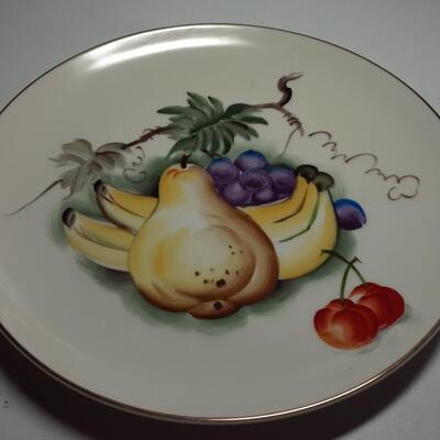 Vintage decoratve fruit plate