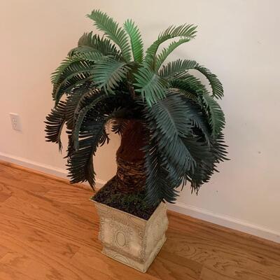 Faux Palm Tree w/ Woven Rug (DR-HS)